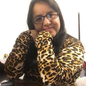 Meet your Posher, Simeona